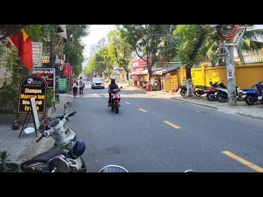 Exploring da nang by scooter: Vietnam Livestream