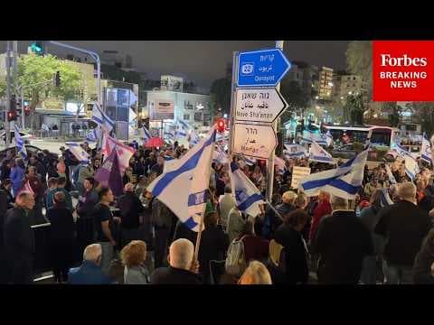 Massive Protest Held In Haifa, Israel To Protest Policies Of PM Benjamin Netanyahu Amid Ceasefire