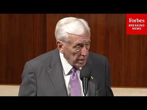 'This Legislation Is Essential': Steny Hoyer Breaks From Dems, Urges Extension of FISA