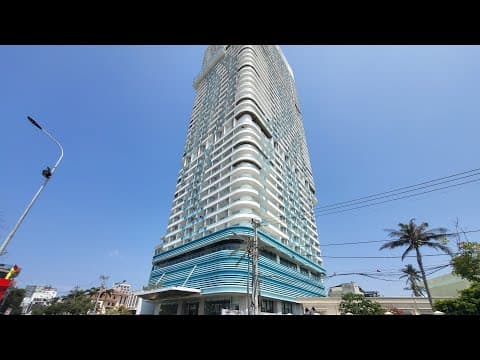 Quy Nhon Vietnam: Livestream scooter