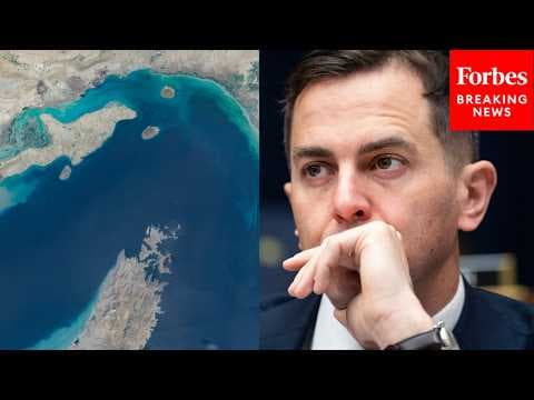 Menendez Asks Chris Wright Straight-Up: Was The Strait Of Hormuz Closed Before The War With Iran?