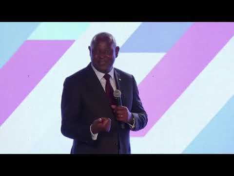Dr. James Mwangi, Equity Bank et Charles Gomaere Comité Champagne sur la Main Stage Inspire.
