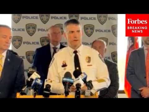 'Did He Confess?': Baton Rouge Police Chief Asked About Mall Shooting Suspect Turning Himself In